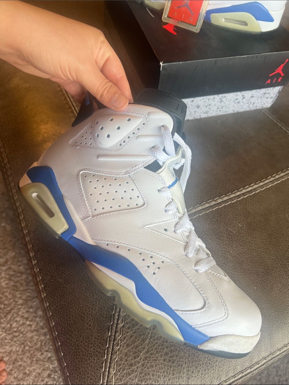 Jordan Men’s White & Blue Retro Basketball Sneakers